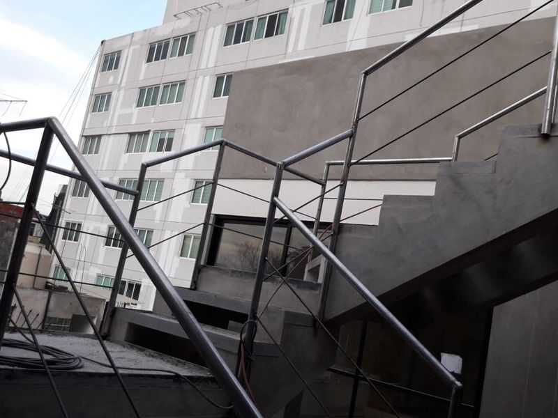 Pasamano de aluminio para escaleras