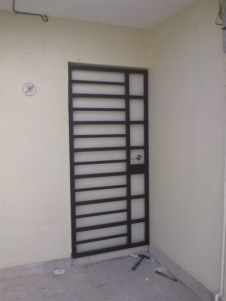 Puerta Metal Seguridad CDMX