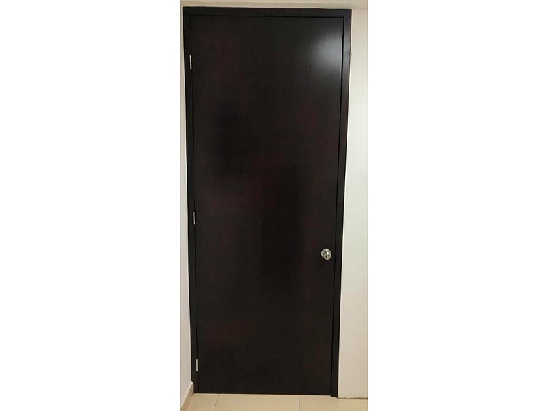 Puerta Madera Negra Mate México