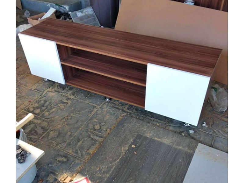 Mueble de color cafe para televiciones en sala México Muebles Por Diseño VyA