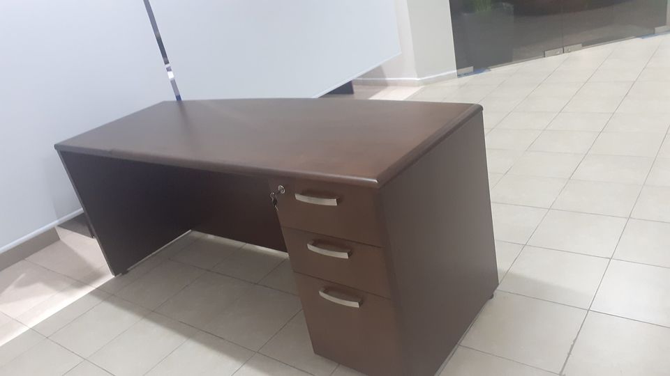Muebles de chapa de okume