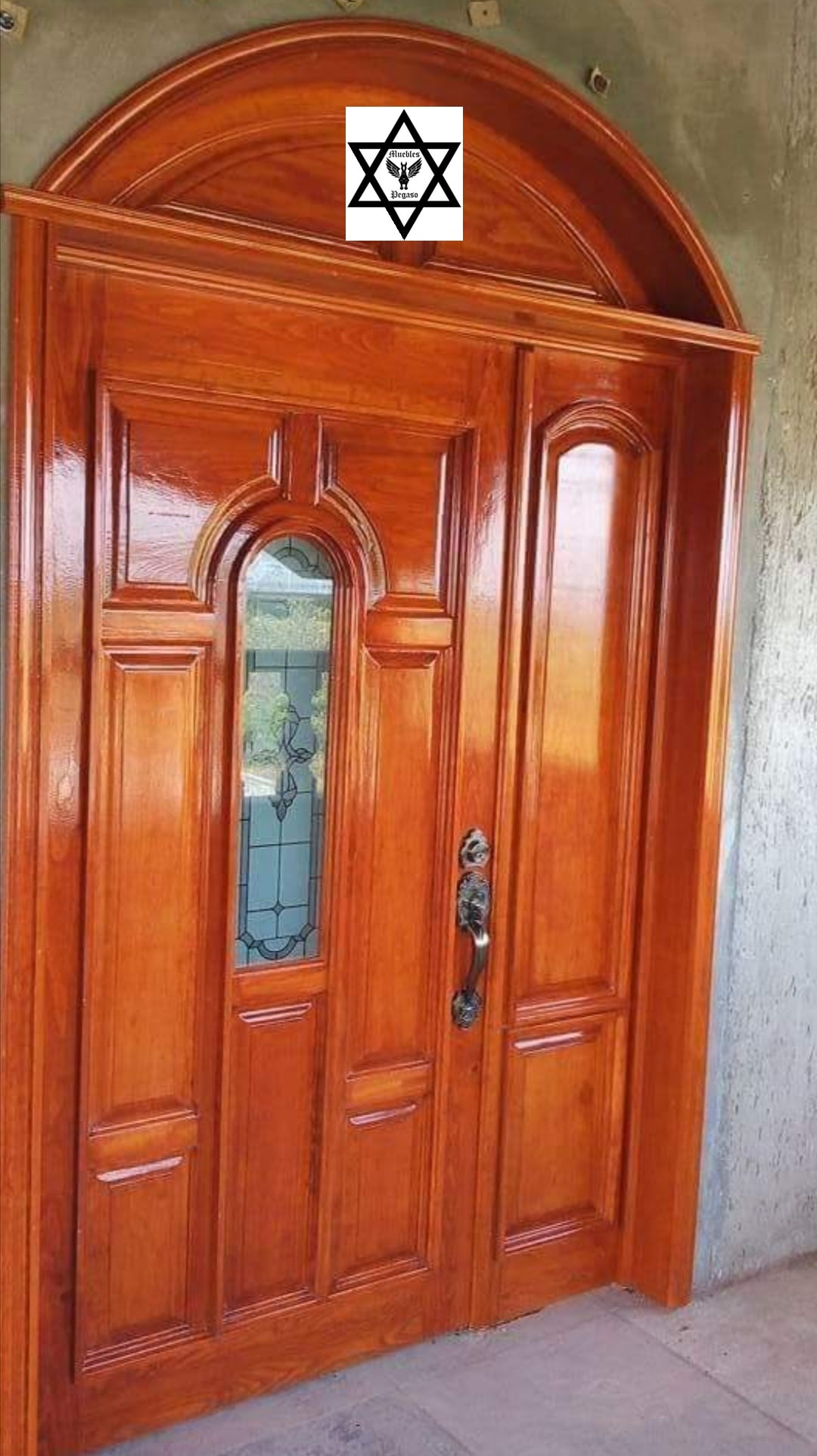 Puerta de Entrada de Madera México