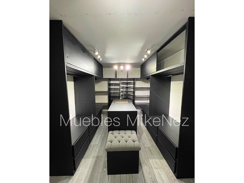 Vestidor de madera México