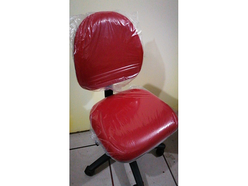 silla ejecutiva roja Querétaro Muebles André