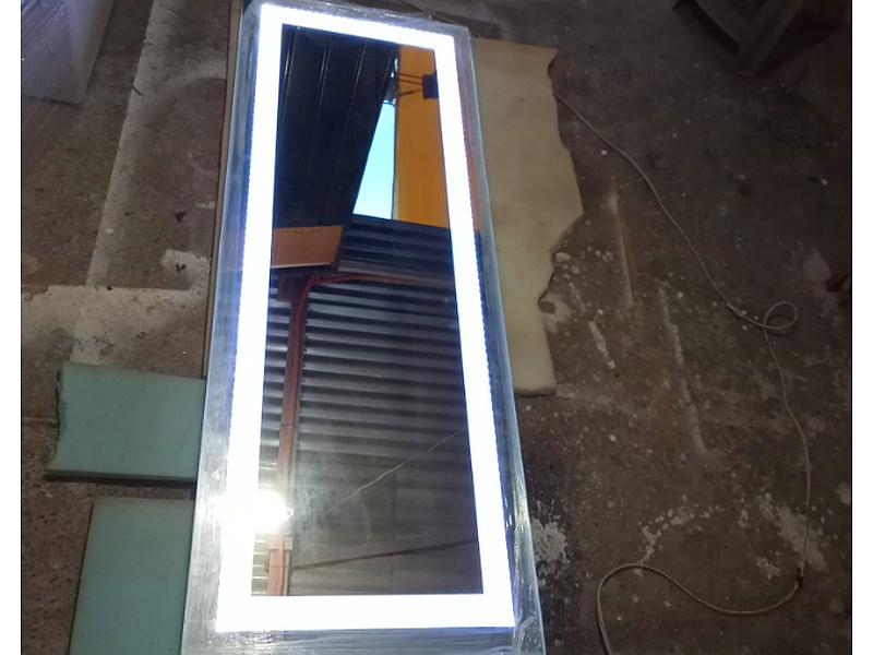 Espejo led México Muebles para estética Crïsmar"