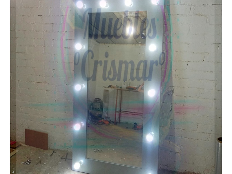 Espejo luminoso México Muebles para estética Crïsmar"