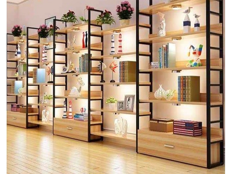 Estantes de madera con metal Mexico