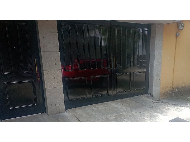 Puerta seguridad metal México 