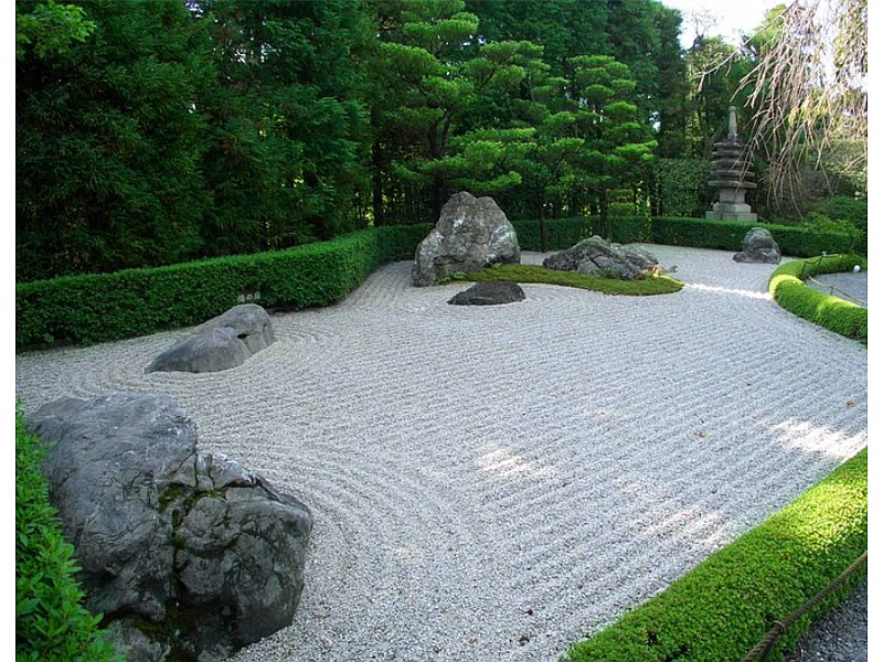 Rellenos de piedras decorativas en jardines, México