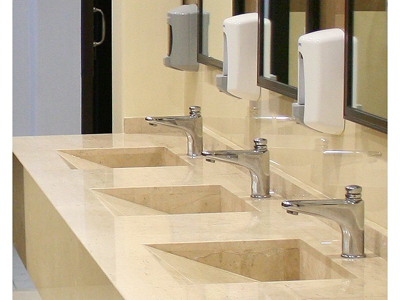 remodelación de baño en oficina CDMX COTA Arquitectura