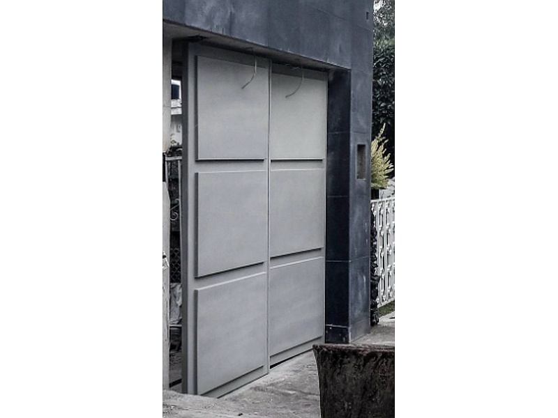 Puertas Eléctricas de Garaje Gris México