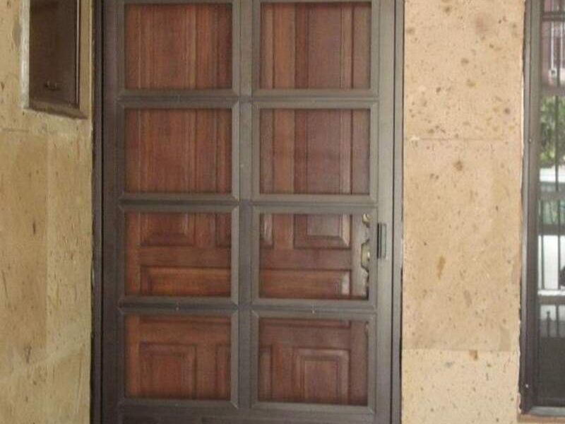 Puerta pvc color madera 