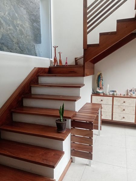 GRADAS DE MADERA CDMX