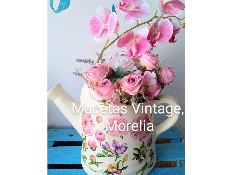 Florero de cerámica diseño tetera vintage México