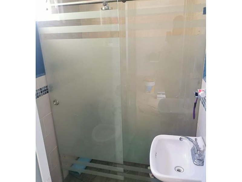 Cancel de baño templado México