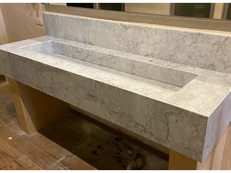 Mesones porcelanato Breccia Exquisito México