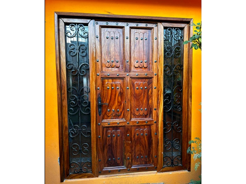 Puerta Entrada Cerezo Bordes Negro Mexico
