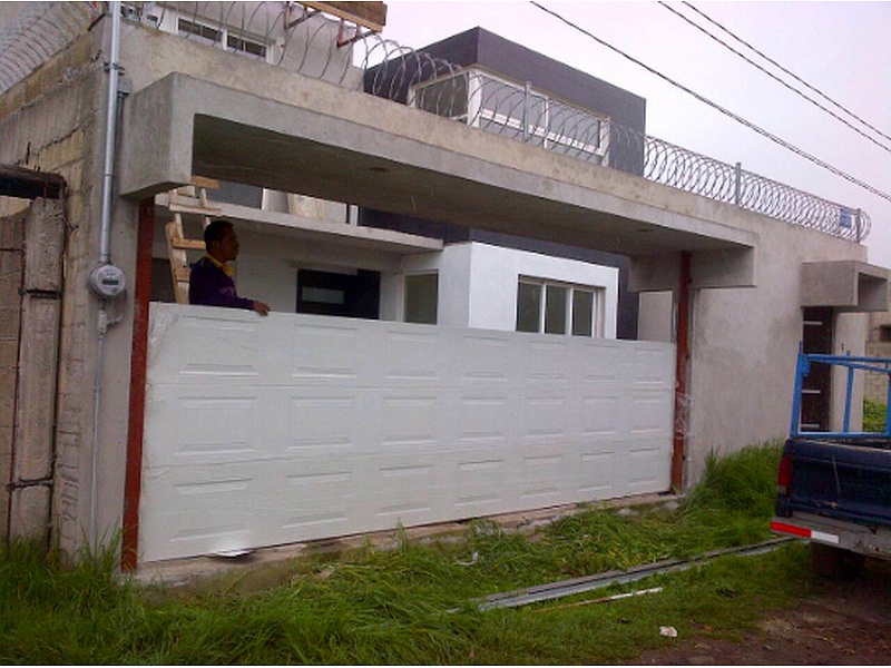 Puerta Garaje Basculante Acero Inserciones Metal Mexico
