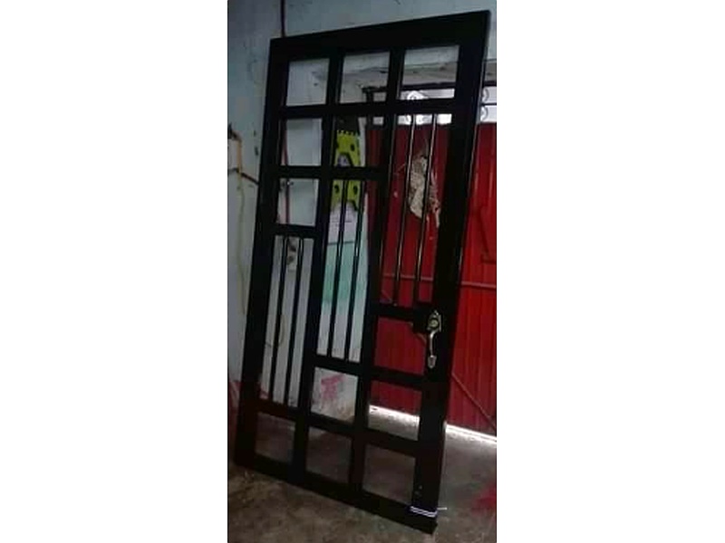 Puerta Rejas Paso Negro Mexico