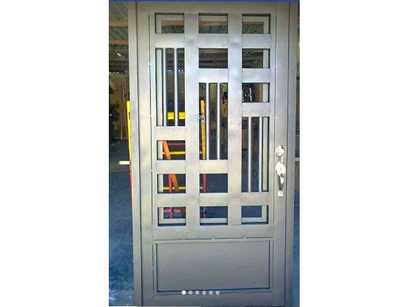Puerta Moderna Cedro Mexico