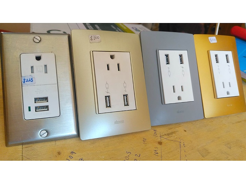 Contactos con cargador USB para celular y otros México
