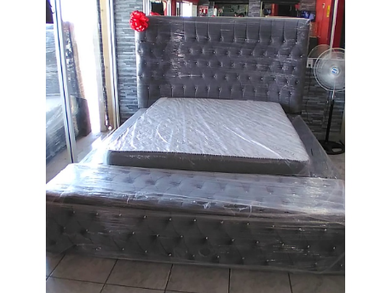 Cama Tapizada Negra México 