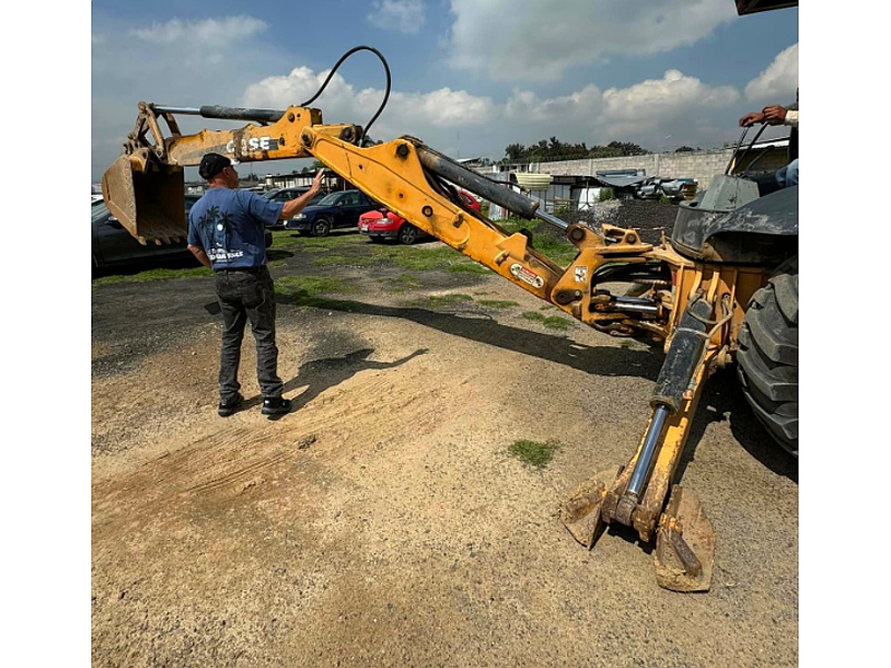 Revisión a gatos traseros excavadoras Mexico