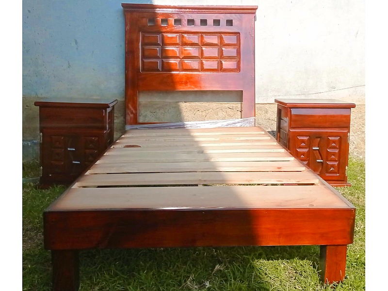 Cama de madera lacada Mexico
