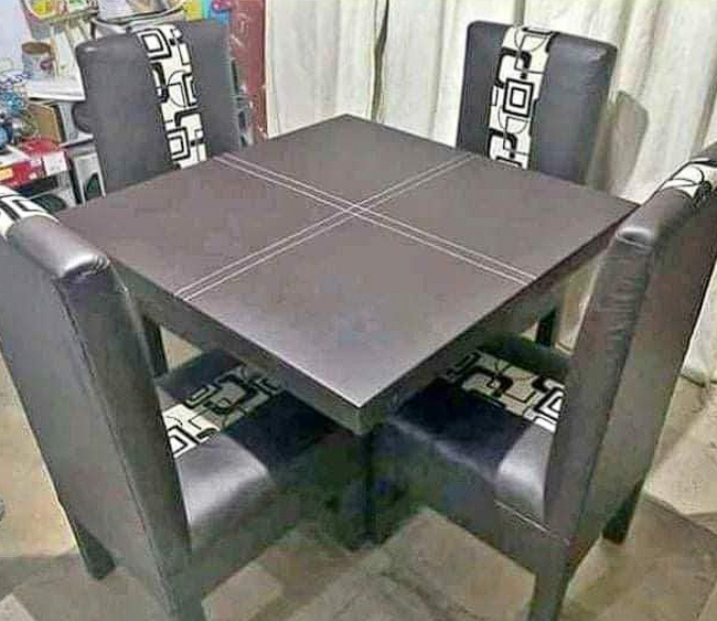 Comedor con Sillas de Estilo Clásico Mexico