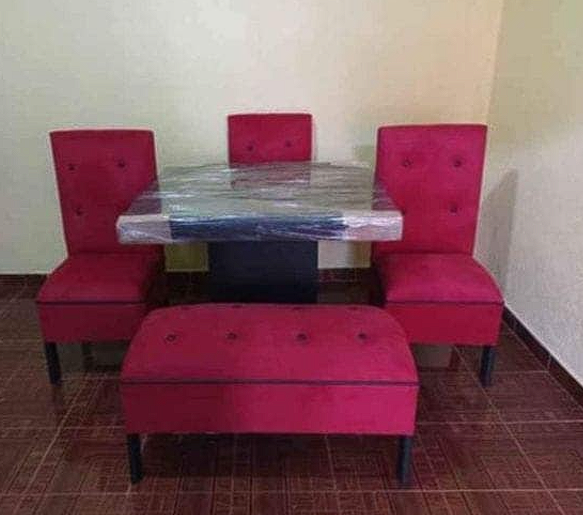 Comedor con Sillas Acolchadas Rosa Mexico