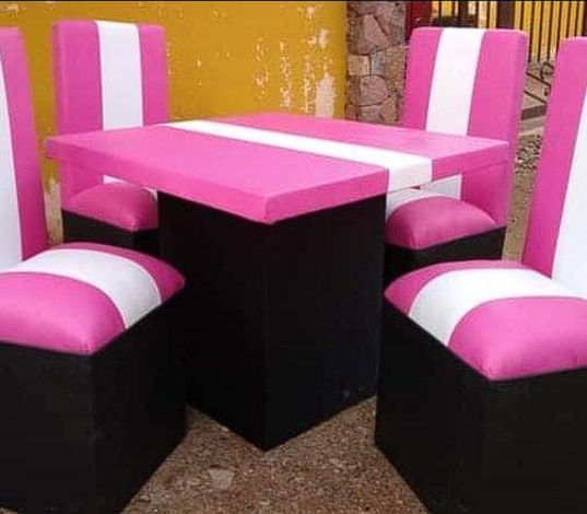 Comedor Moderno con Sillas a Rayas Mexico