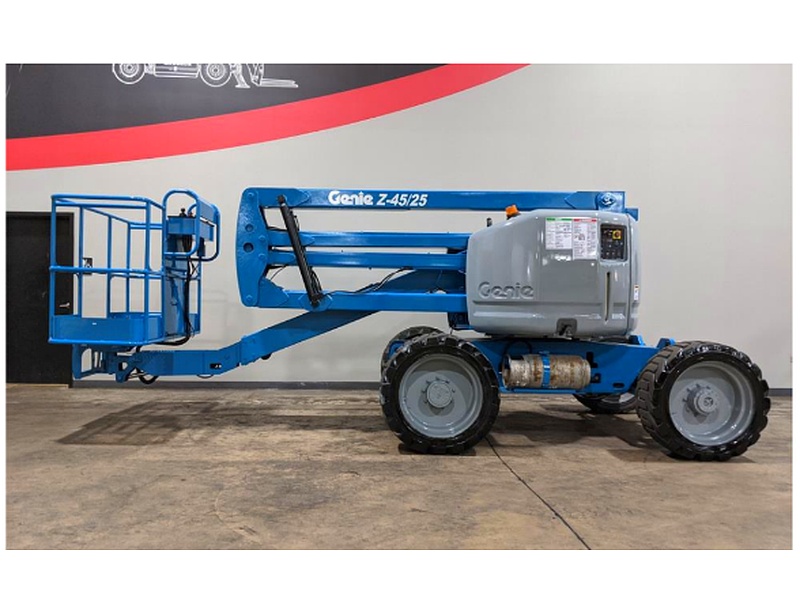 Plataforma Articulada Genie Z-45 / 25 J