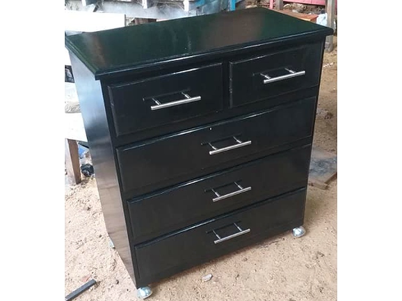 Cómoda Negra México