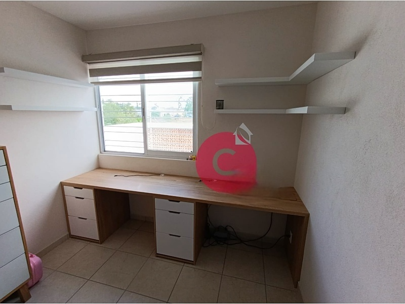 Escritorio en madera en L México