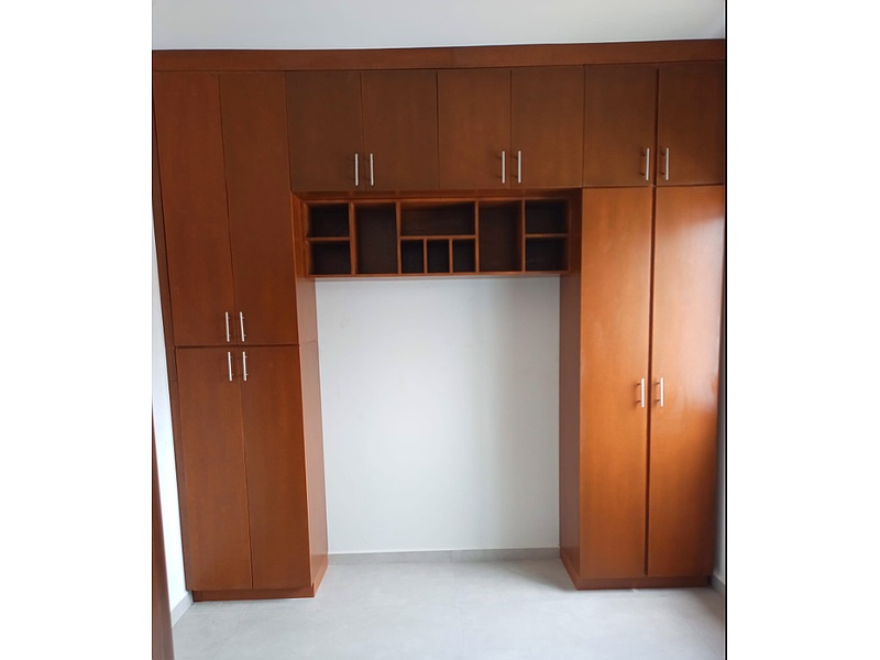 Closet doble color café