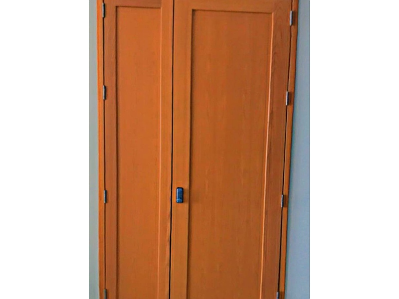 puerta de madera abatible Mazatlán Acabado en madera