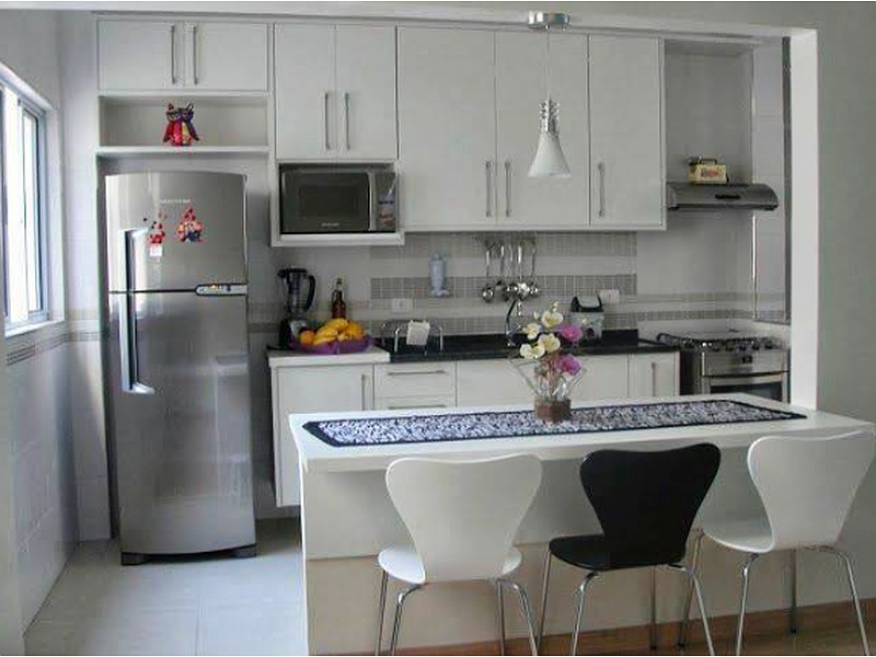 Cocina con isla color blanco México