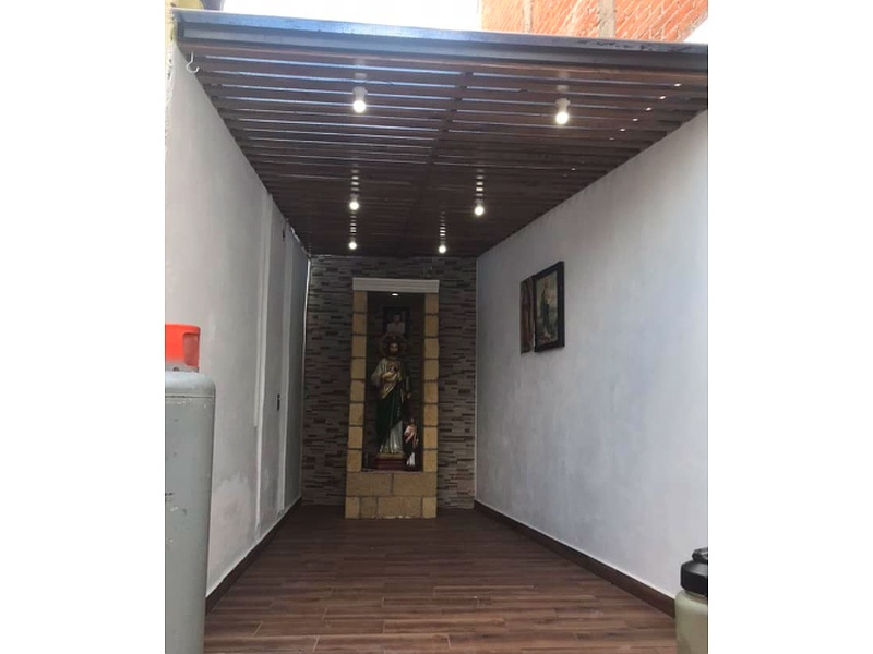 Iluminación en techos de patios México Grupo Vazquez Construcción y Fabricación