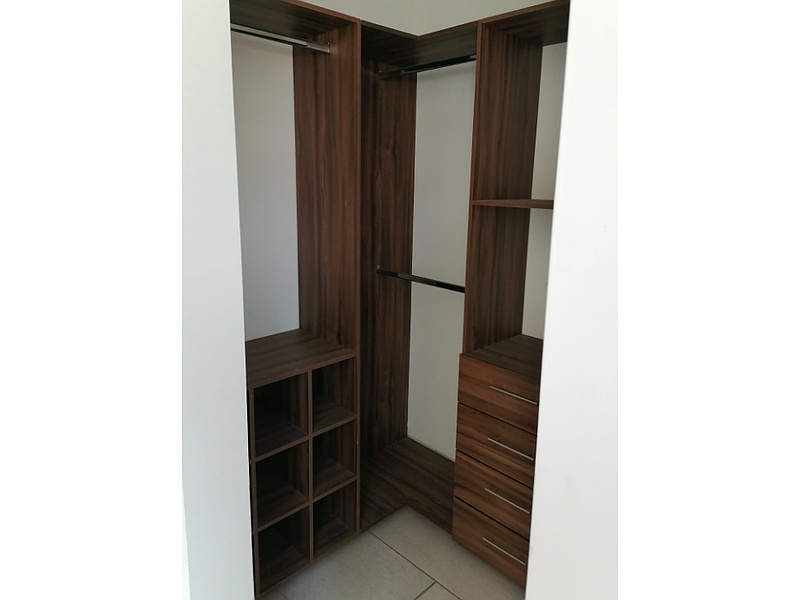Closets madera stand México 