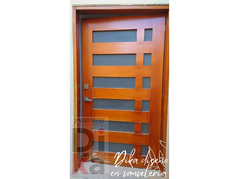 Puerta principal de madera México