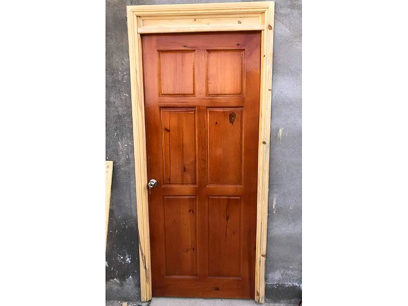 puerta de madera sólida Saltillo Carpinteria "El Rústico"