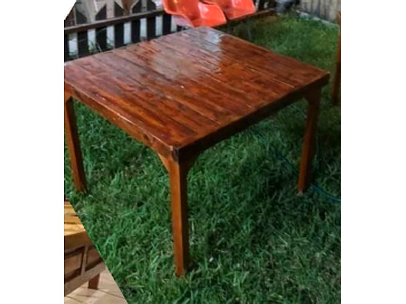 mesa de centro de sala cuadrada Saltillo Carpinteria "El Rústico"