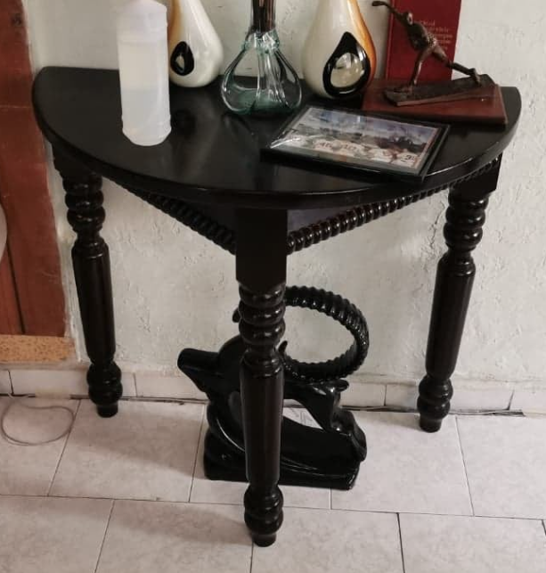 Mesa Esquinera Semi Circular México