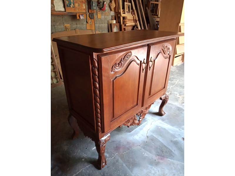 Mueble buffet multiusos en madera de pino México