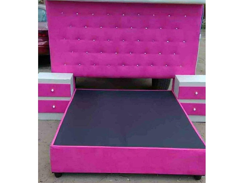 Cama rosada con blanco Mexico