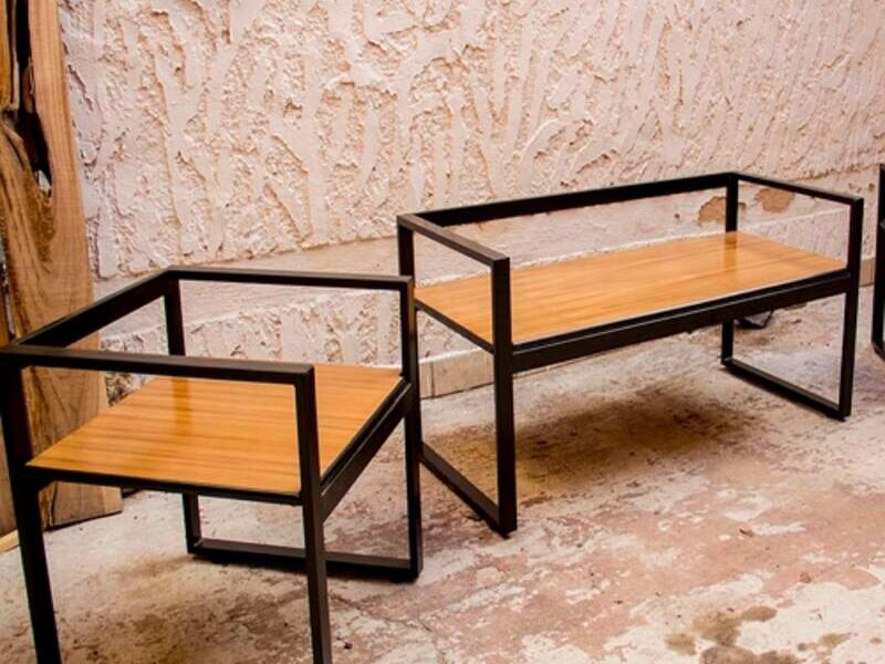Set de sillas urbanas de madera