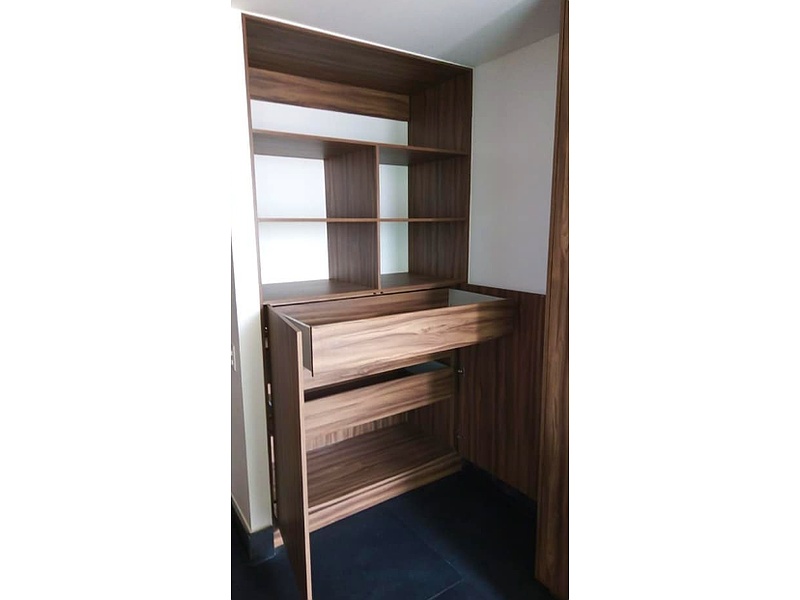 Clóset en madera nogal México