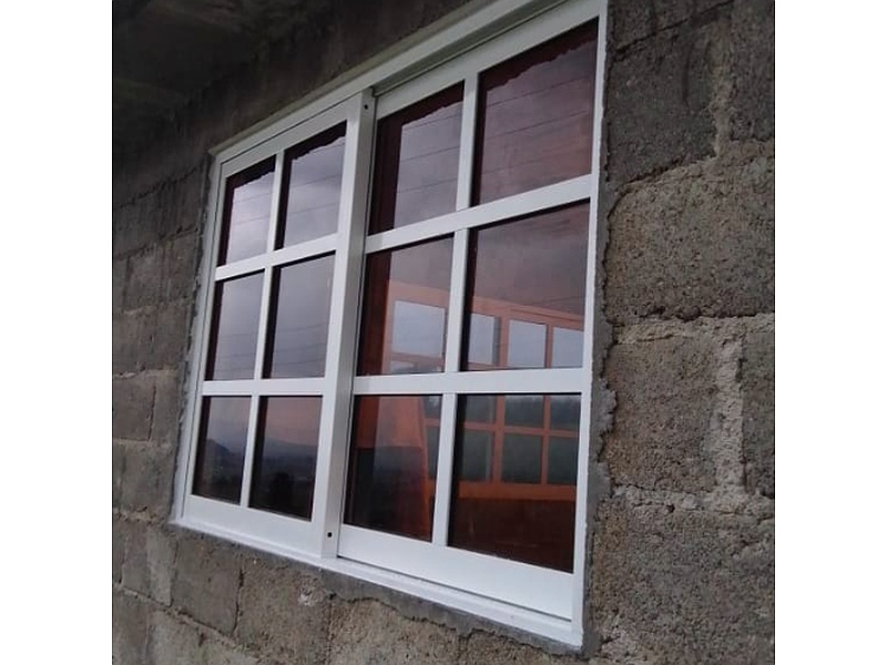 Ventana cuadriculada blanca de aluminio Mexico