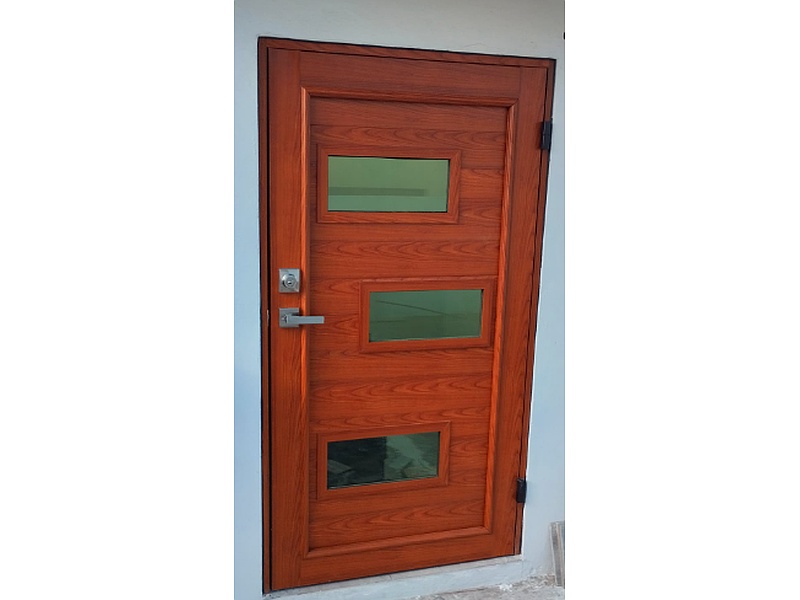 Puerta Madera 3 Paneles Vidrio NL JECAM aluminio arquitectonico