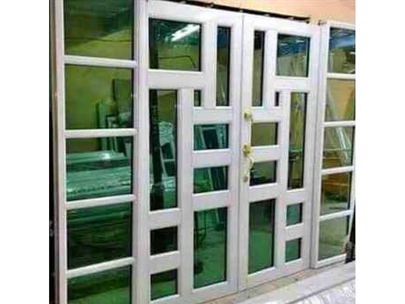 Puerta de aluminio blanco con vidrio Mexico